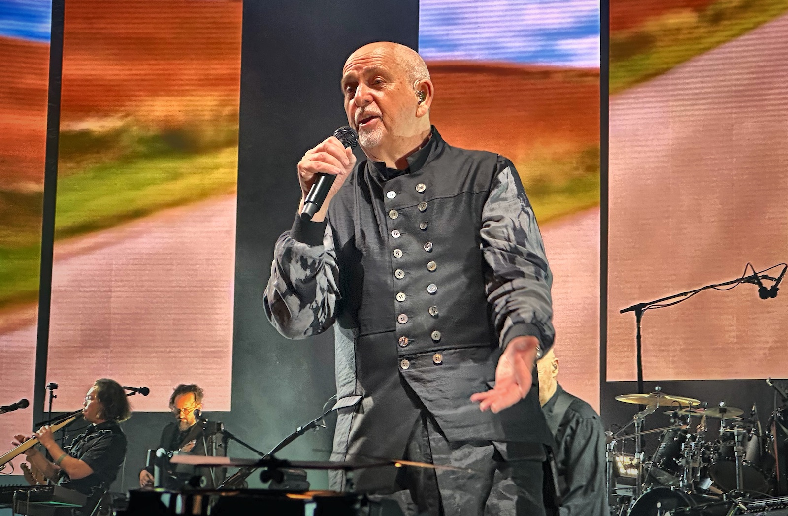 Peter Gabriel: i/o im Dezember, Pläne für 2024